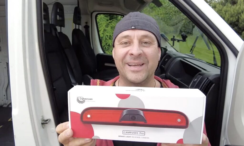 Lieferumfang einer Rückfahrkamera für Fiat Ducato Peugeot Boxer und Citroen Jumper