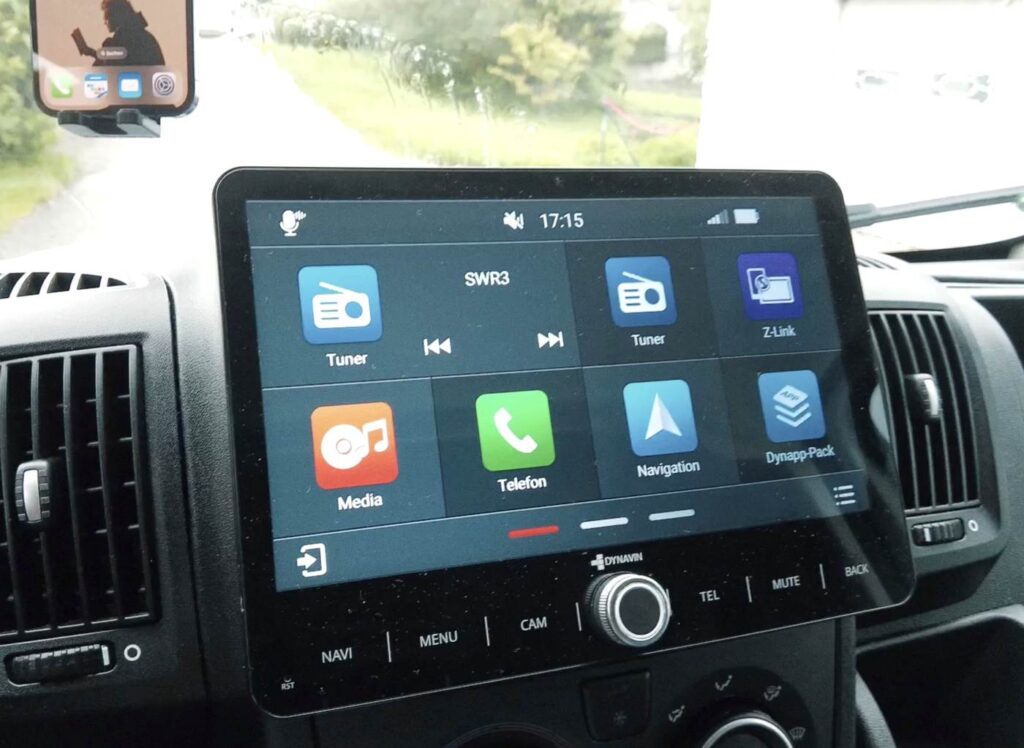 Dynavin D9 Flex 10 Zoll Radio im Peugeot Boxer Camper